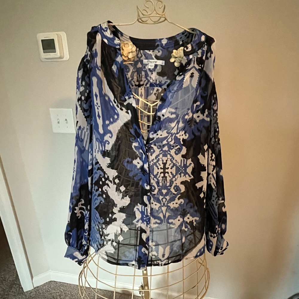 Chico's Blue and Black Graphic Long Sleeve Blouse